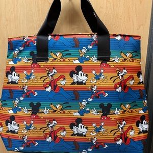 Mickey and friends insulated bag